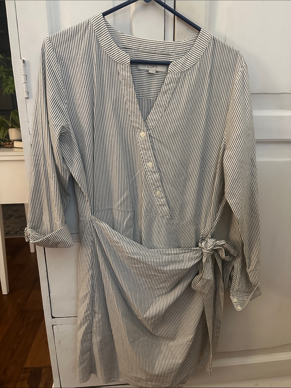 LOFT Gray and White Striped Long Sleeve Wrap Dress size 10